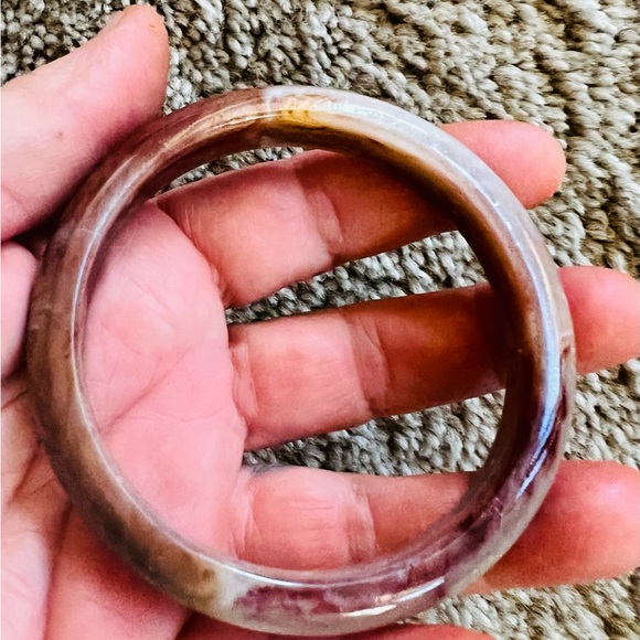 Marbled Vintage Lucite Bangle Bracelet - Picture 2 of 6